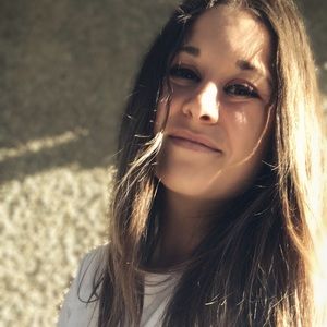 Meet your Posher, Carly